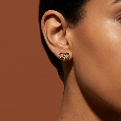 Resilience Interlock Studs